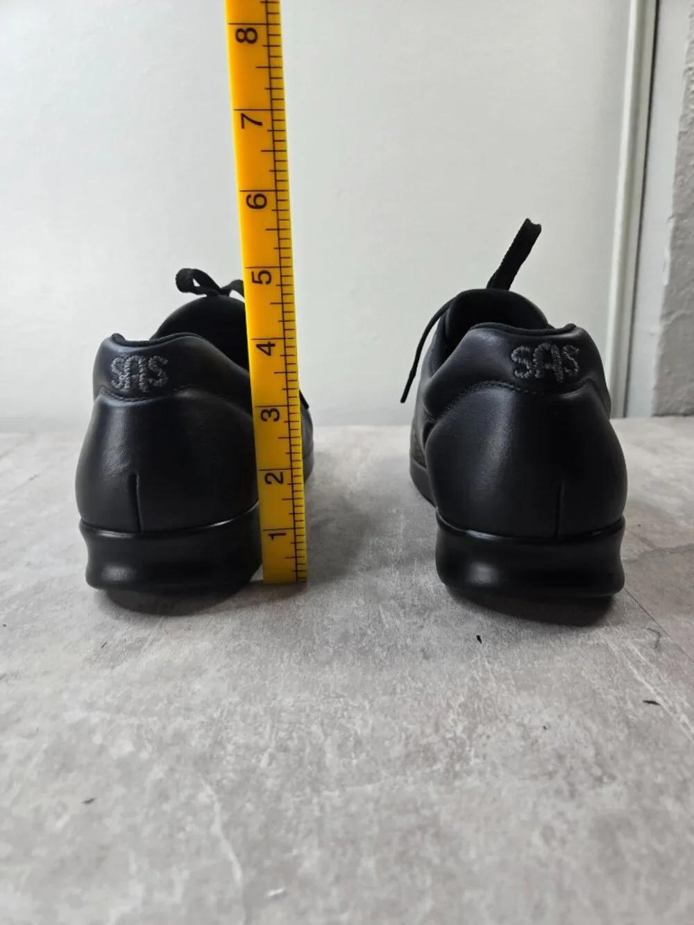 SAS Comfort Walking Sneakers Size 7.5 Wide Fit Black Leather Lace Up Work Shoes